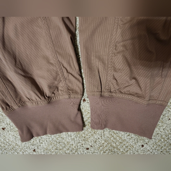 Lululemon Dance Studio Jogger Spanish Oak Size 12 - Picture 10 of 12